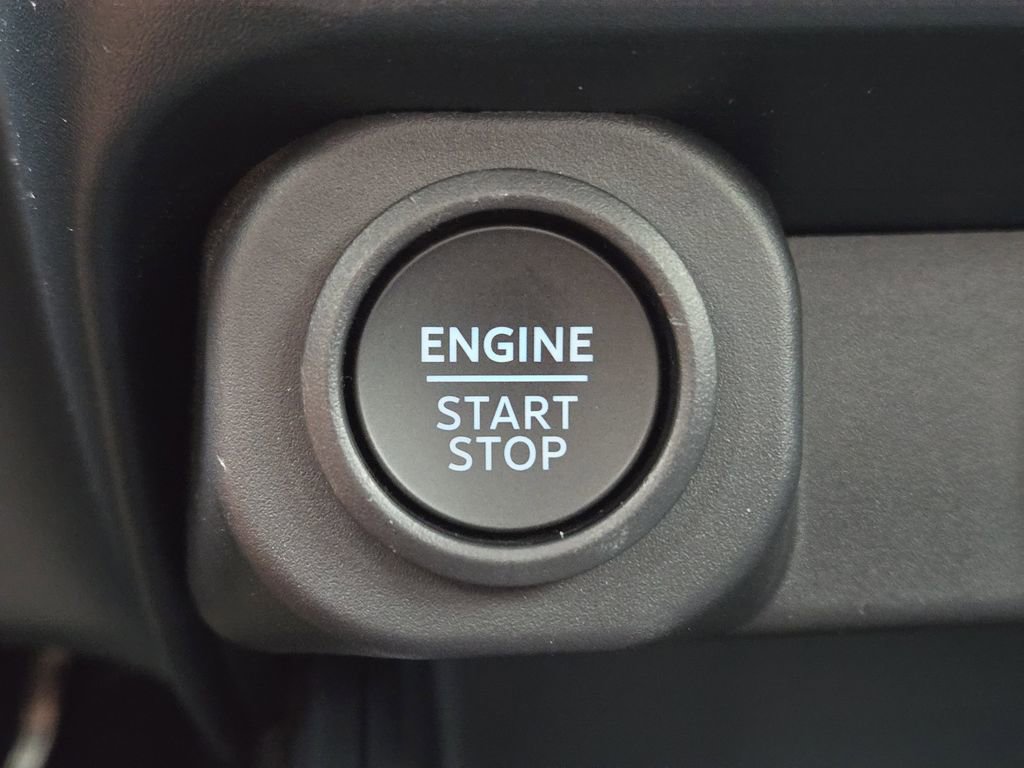 Used 2025 Ford Maverick Lobo AWD/4WD image 23