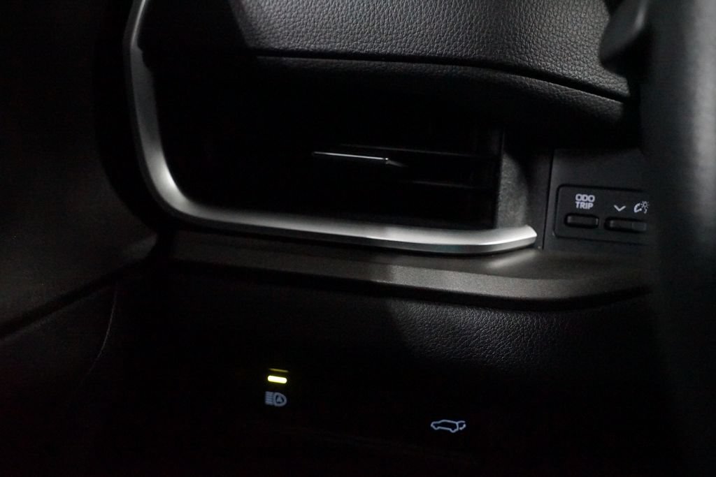 Certified 2025 Toyota Grand Highlander FWD image 24