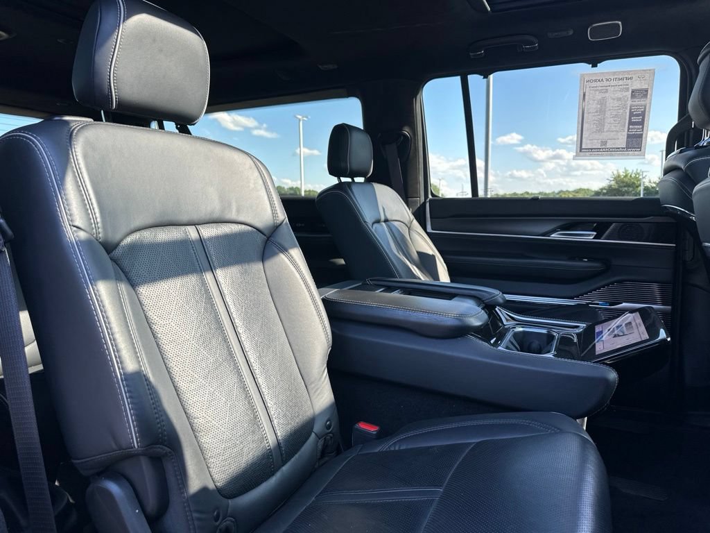 Used 2024 Jeep Grand Wagoneer L Series II w/ Quick Order Packagew 28T AWD/4WD image 35