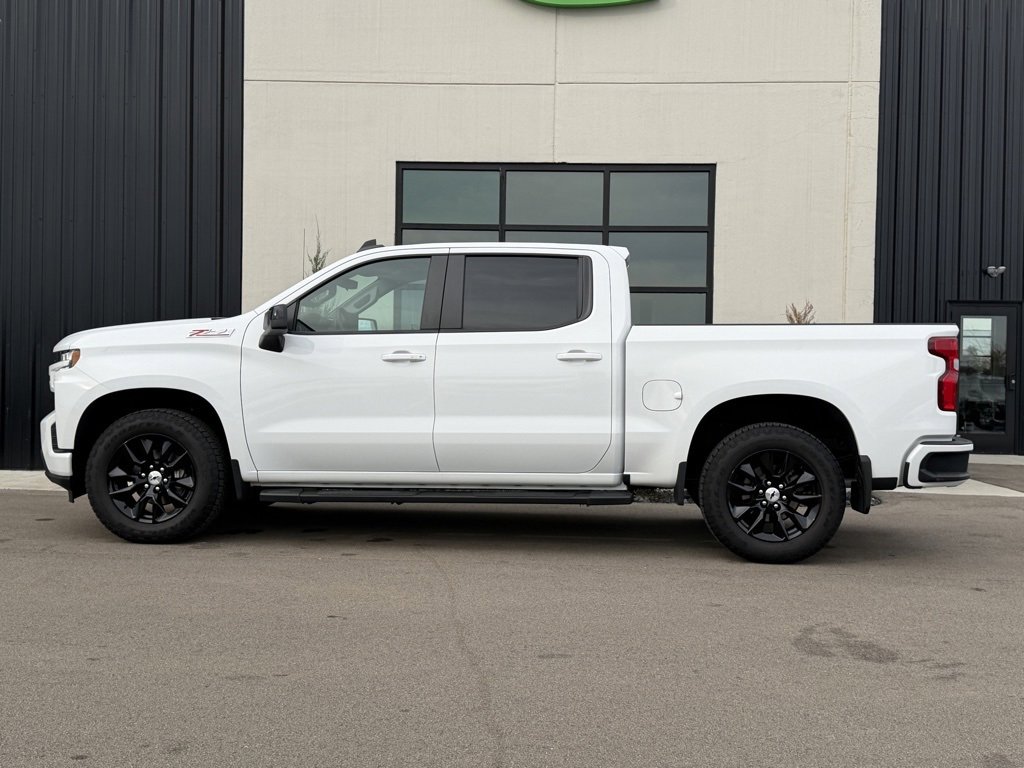 Used 2022 Chevrolet Silverado 1500 RST image 2