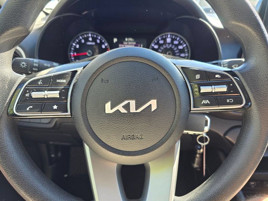 Certified 2024 Kia Forte LXS w/ LXS Technology Package FWD image 23