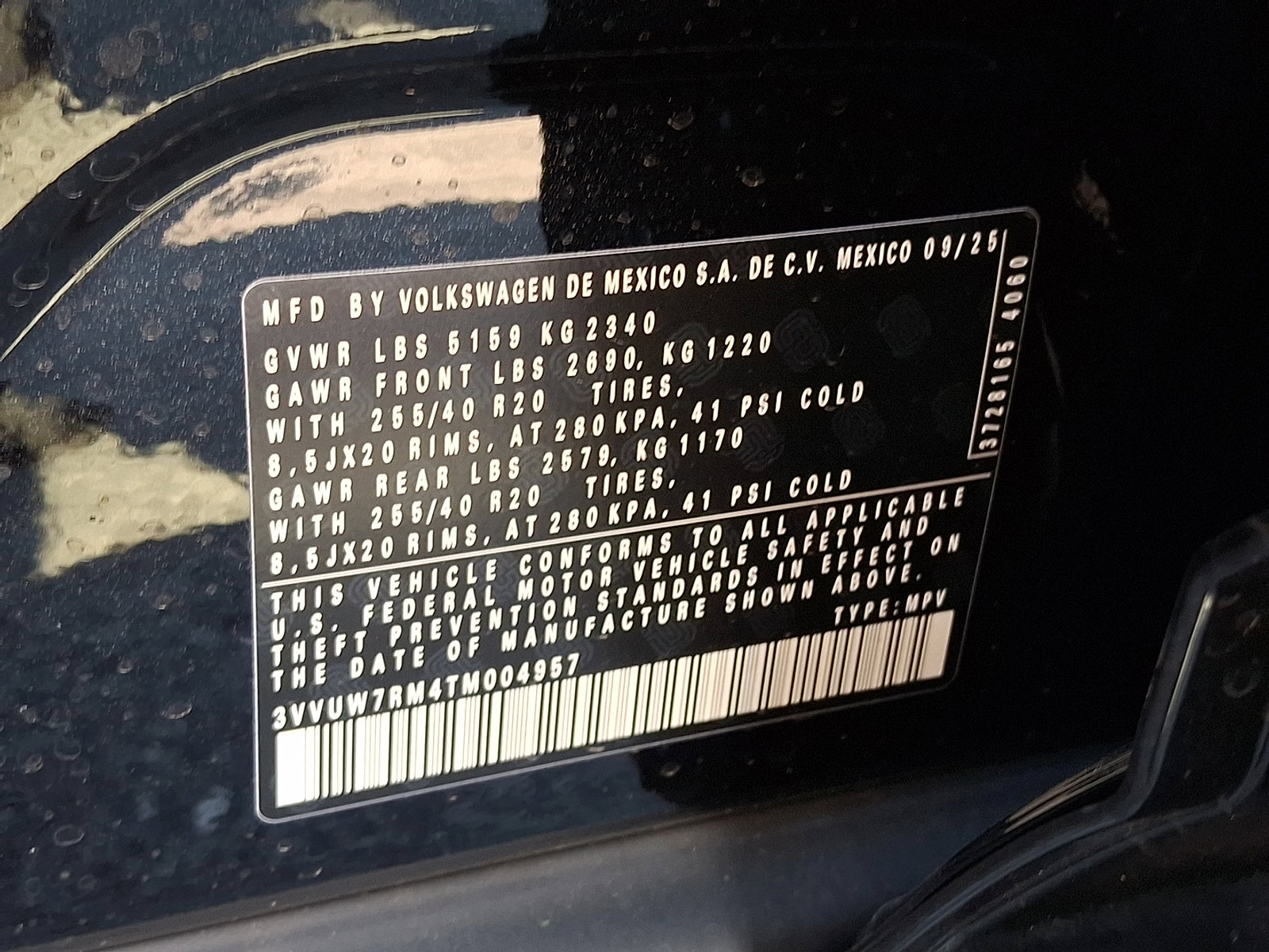 New 2026 Volkswagen Tiguan SEL R-Line image 11