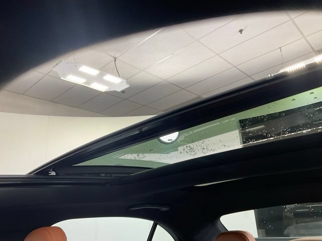 Used 2023 Mercedes-Benz C 300 4MATIC Sedan image 16