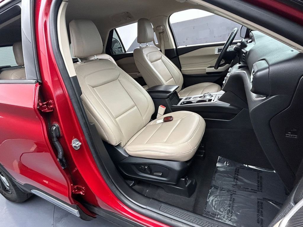 Used 2021 Ford Explorer XLT w/ Equipment Group 202A image 48