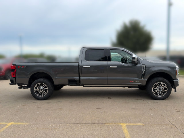New 2026 Ford F350 Platinum w/ Platinum Plus Package AWD/4WD image 4