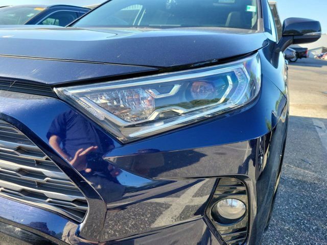 Certified 2020 Toyota RAV4 XSE w/ XSE Grade Weather Package AWD/4WD image 10