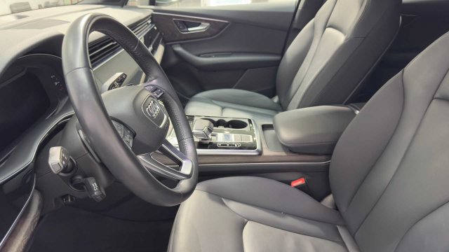 Used 2020 Audi Q7 2.0T Premium Plus AWD/4WD image 23