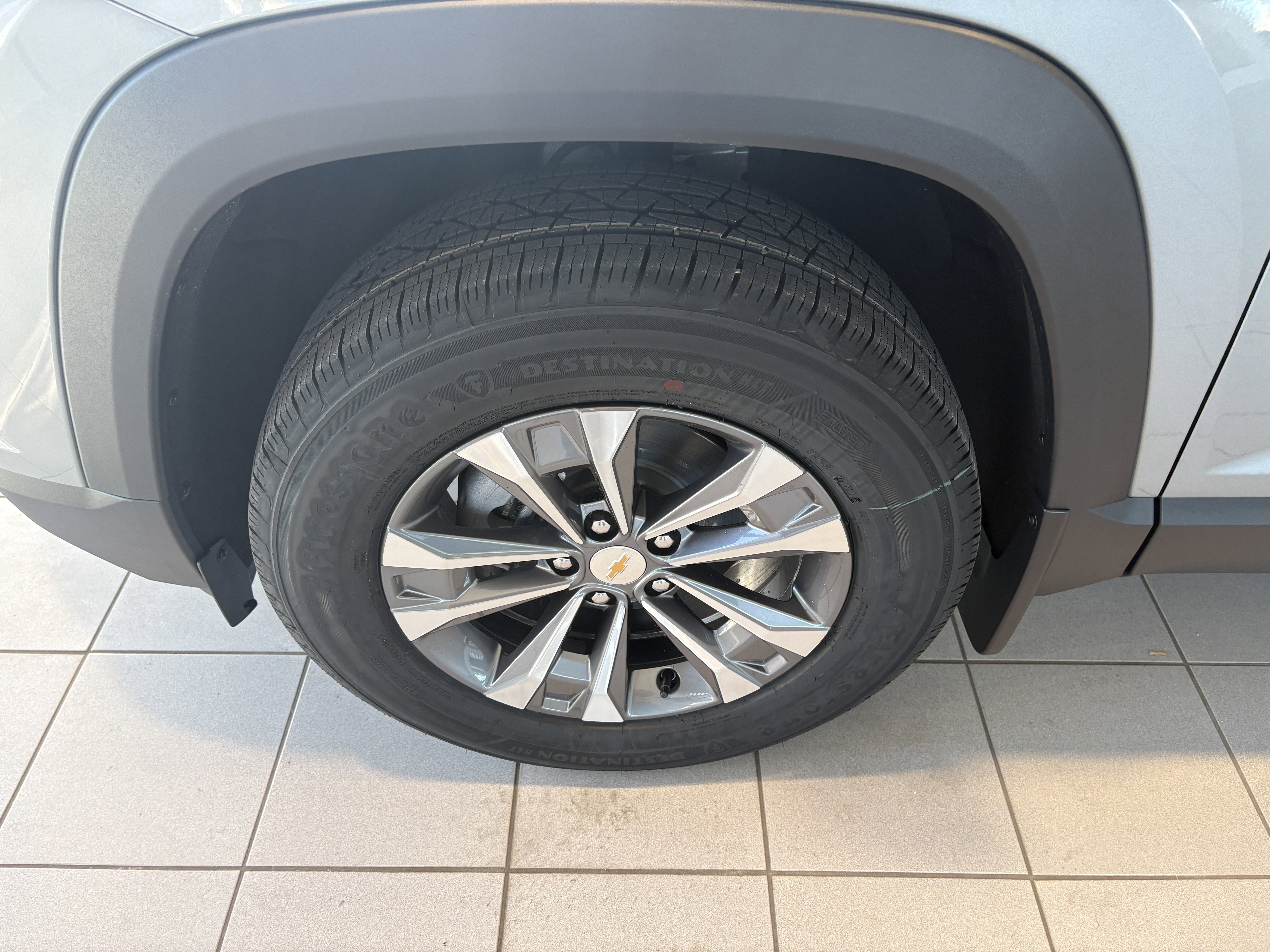 New 2026 Chevrolet Equinox LT image 8