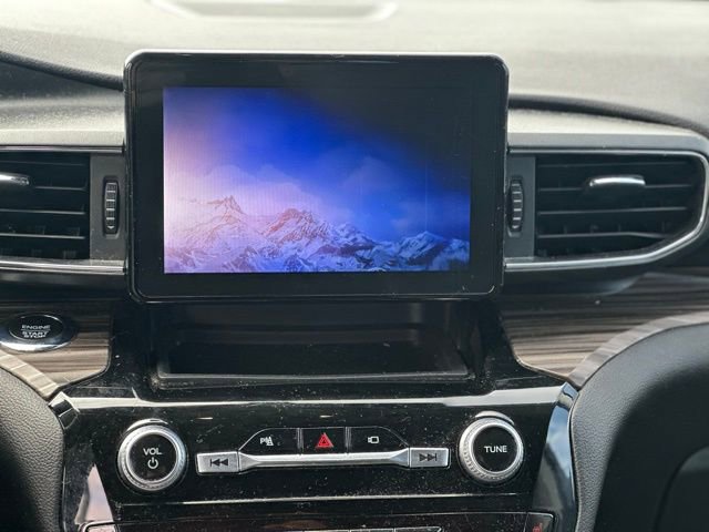 Used 2021 Ford Explorer Limited image 16