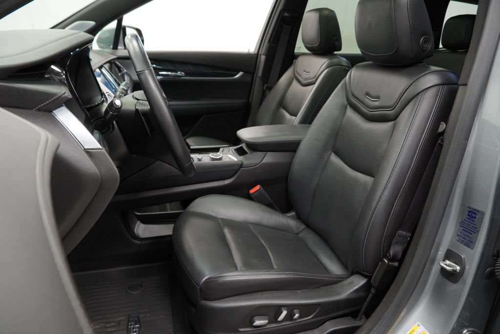 Certified 2023 Cadillac XT6 Premium Luxury AWD/4WD image 8