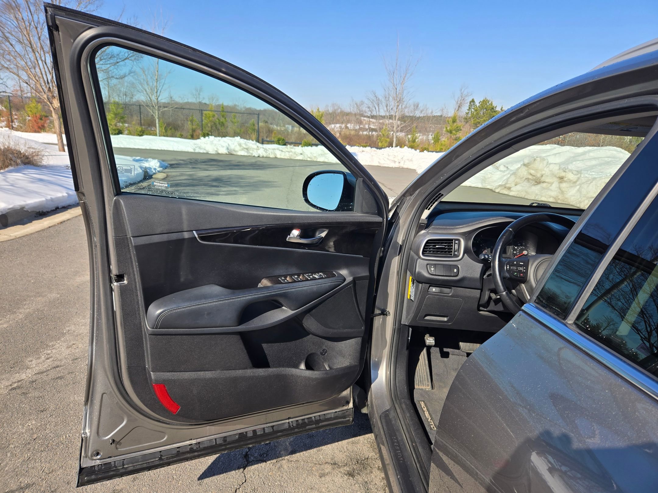 Used 2017 Kia Sorento LX w/ LX Convenience Package image 20