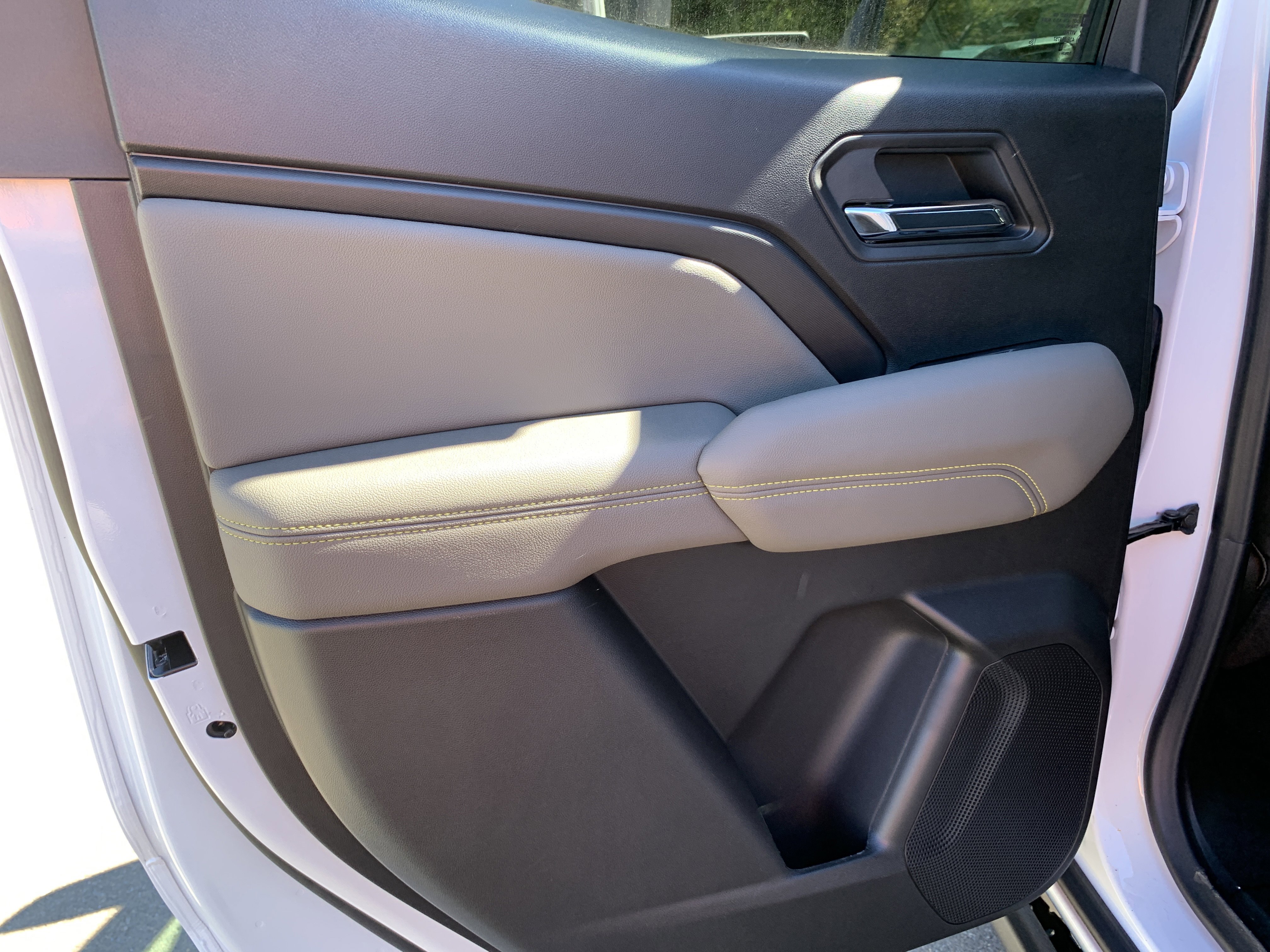New 2026 Chevrolet Colorado ZR2 w/ Technology Package image 18