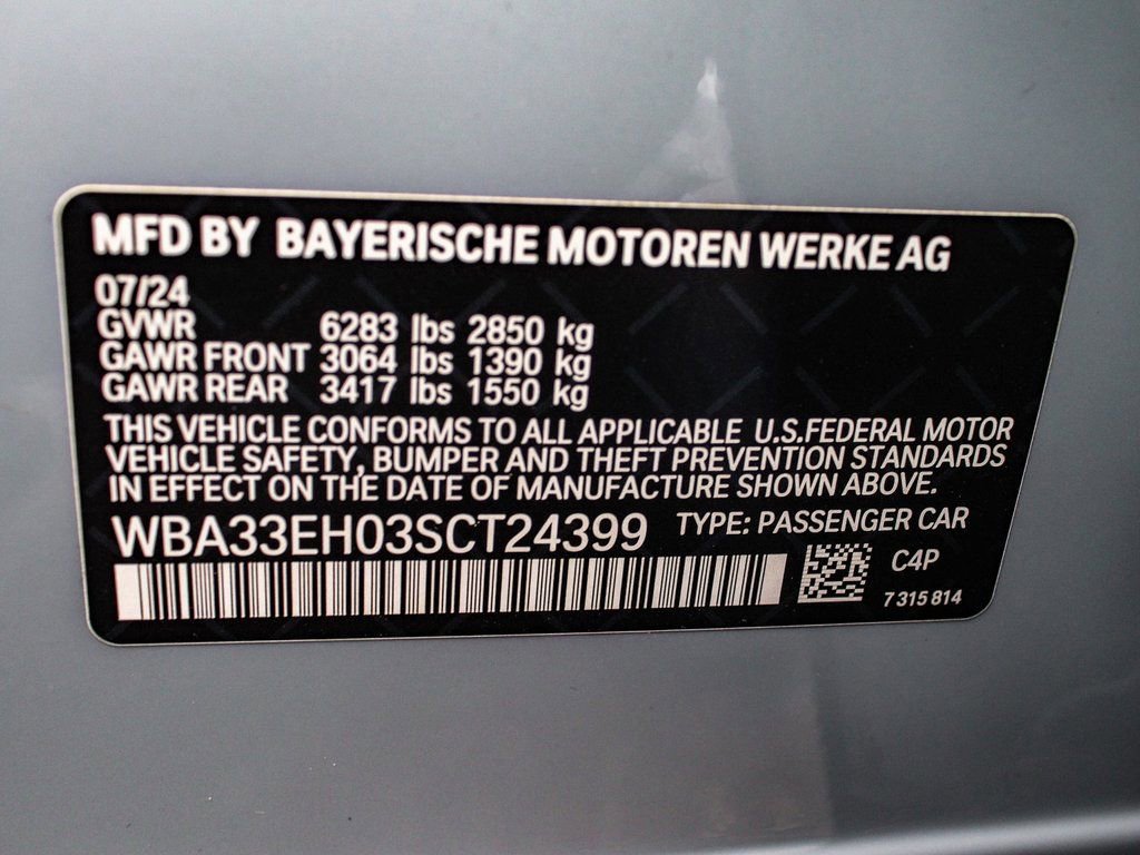 Used 2025 BMW 740i xDrive image 18