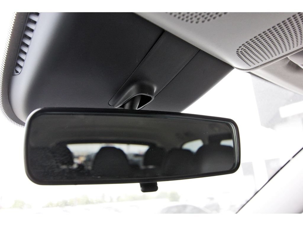 Used 2023 Mercedes-Benz Metris Passenger image 26