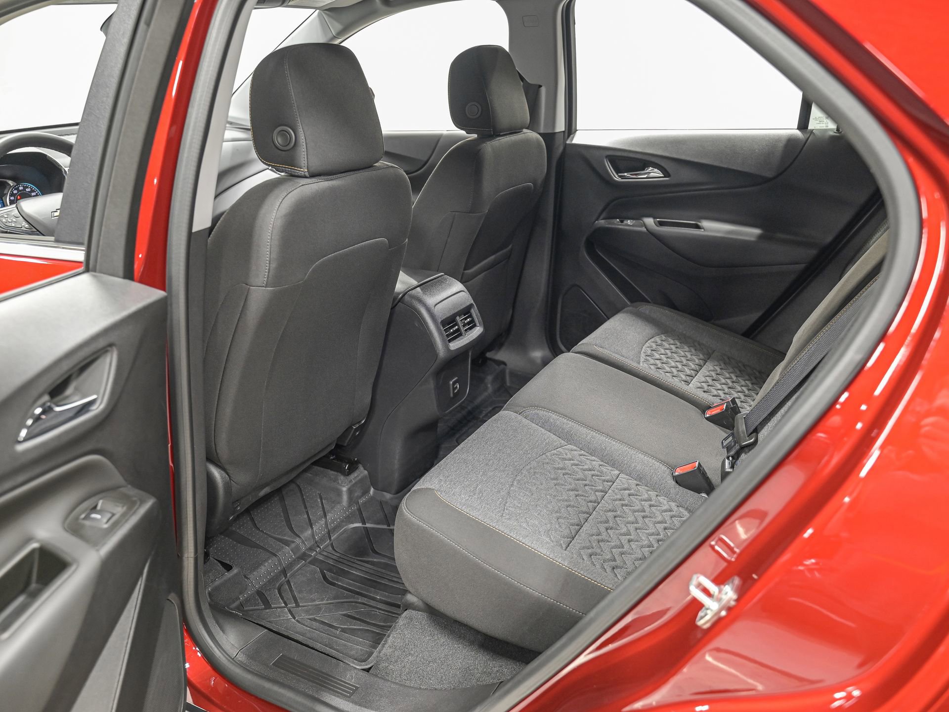 Used 2023 Chevrolet Equinox LT image 26