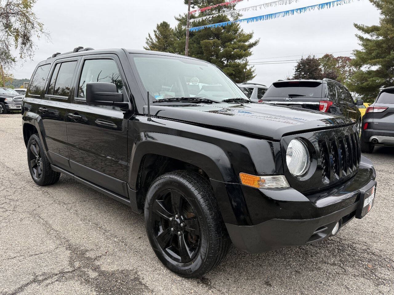 Used 2015 Jeep Patriot Sport w/ Power Value Group FWD image 4