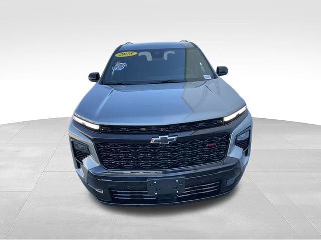 Used 2025 Chevrolet Traverse RS w/ LPO, Floor Liner Package AWD/4WD image 6