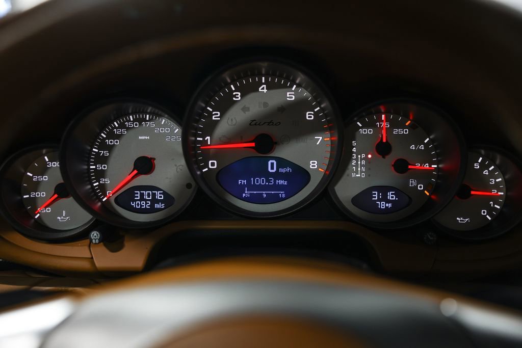 Used 2009 Porsche 911 Turbo image 32