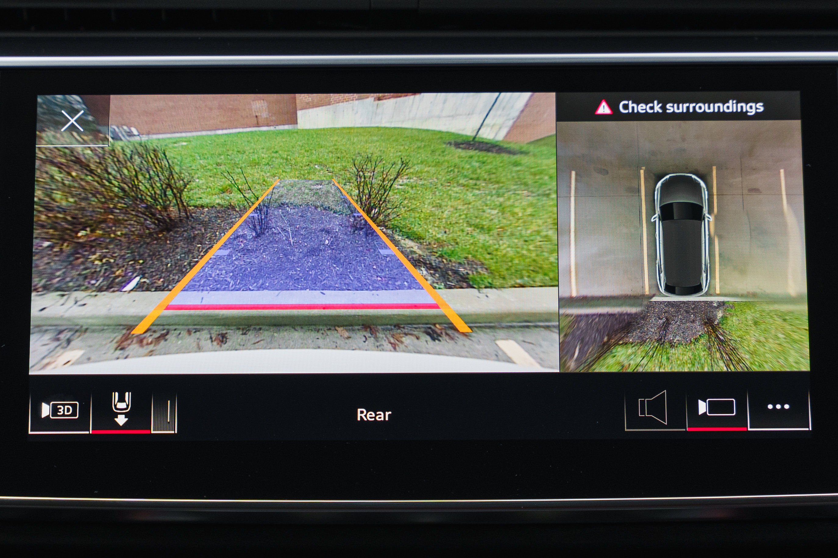 Certified 2023 Audi Q8 Premium w/ Convenience Package image 15