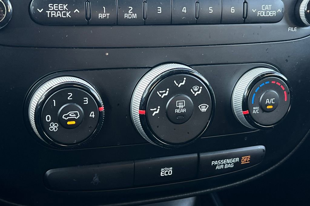 Used 2016 Kia Soul Base image 23