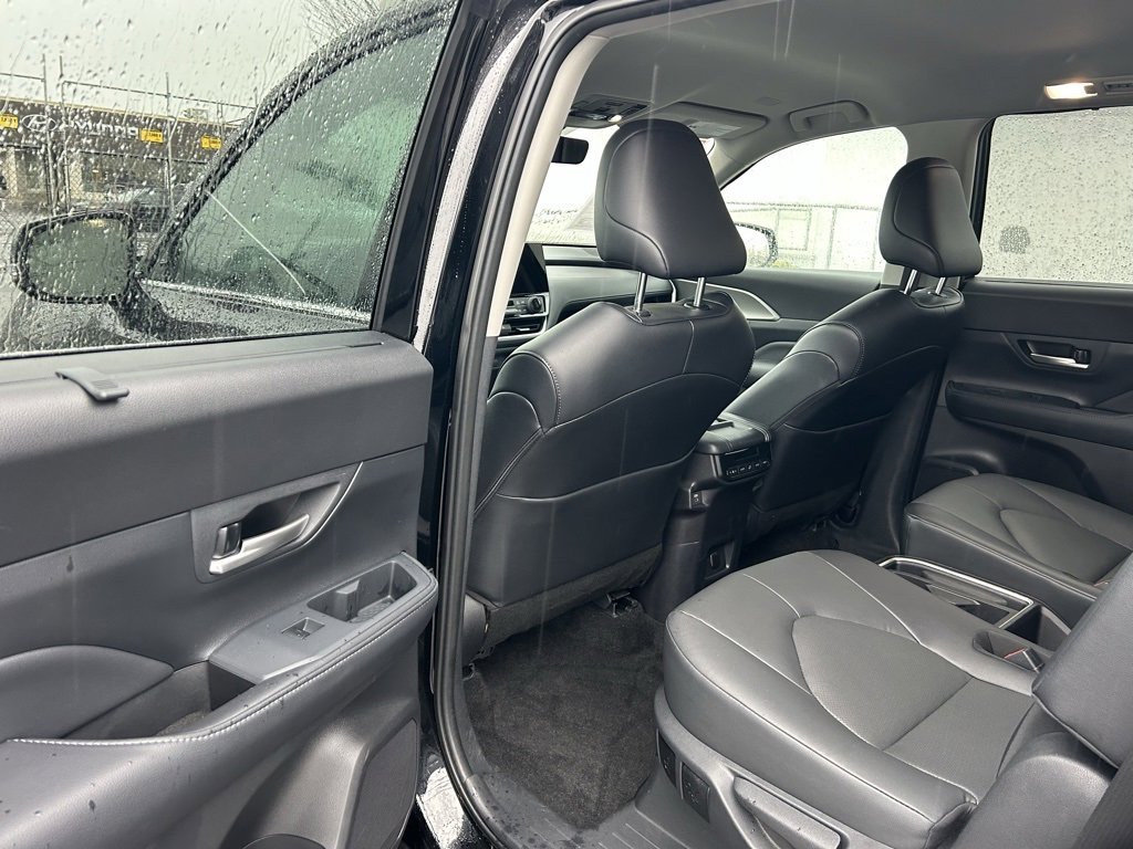 Certified 2025 Toyota Grand Highlander AWD image 11
