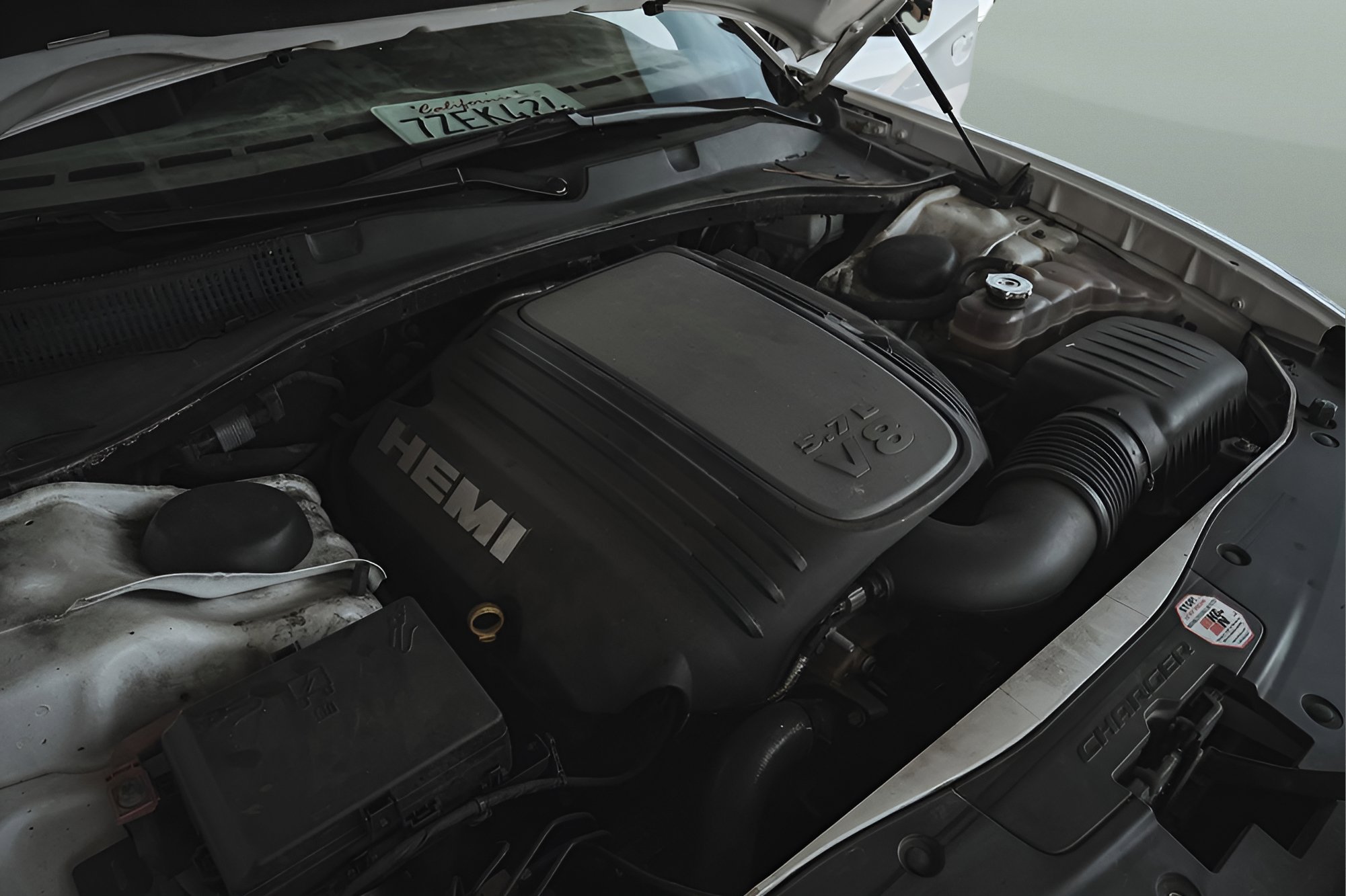 Used 2018 Dodge Charger R/T RWD image 36