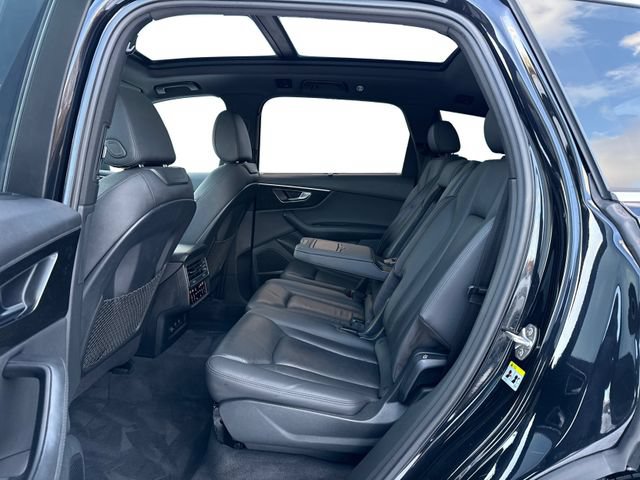 Used 2021 Audi Q7 3.0T Prestige AWD/4WD image 11