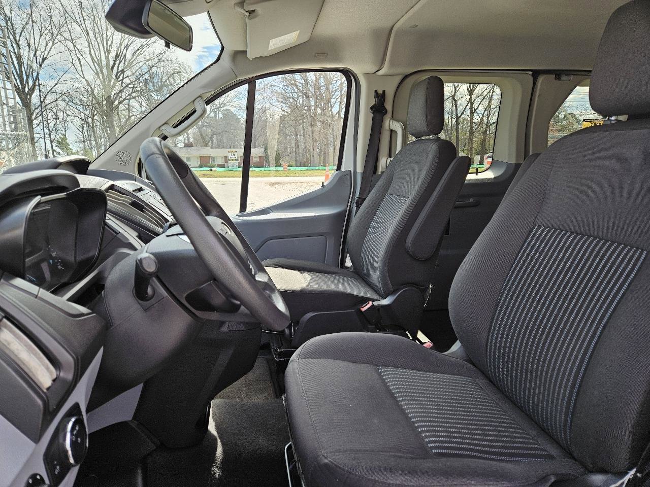 Used 2018 Ford Transit 350 XL image 11