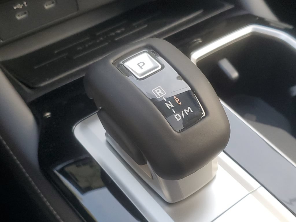 New 2026 Mitsubishi Outlander AWD image 21