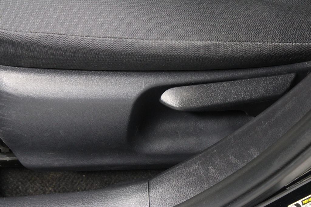Used 2024 Toyota Corolla LE FWD image 21