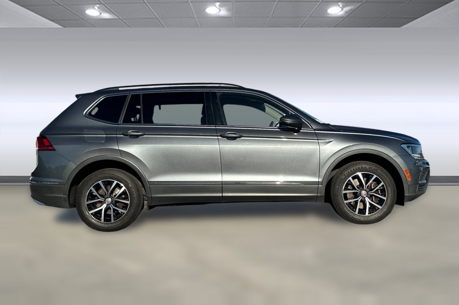 Used 2021 Volkswagen Tiguan SE AWD/4WD image 8