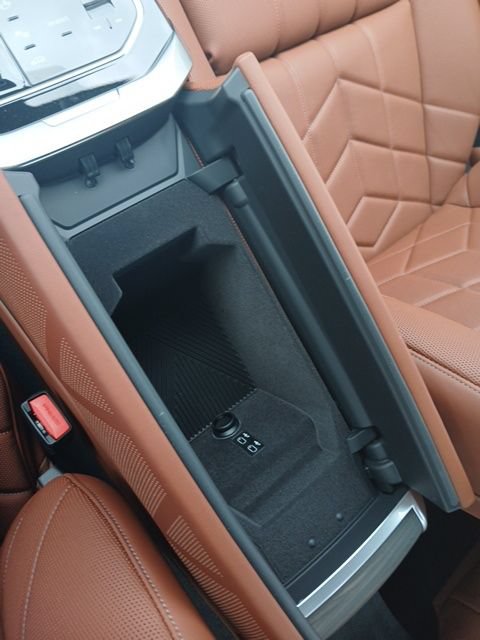 New 2025 BMW i7 xDrive60 AWD/4WD image 23
