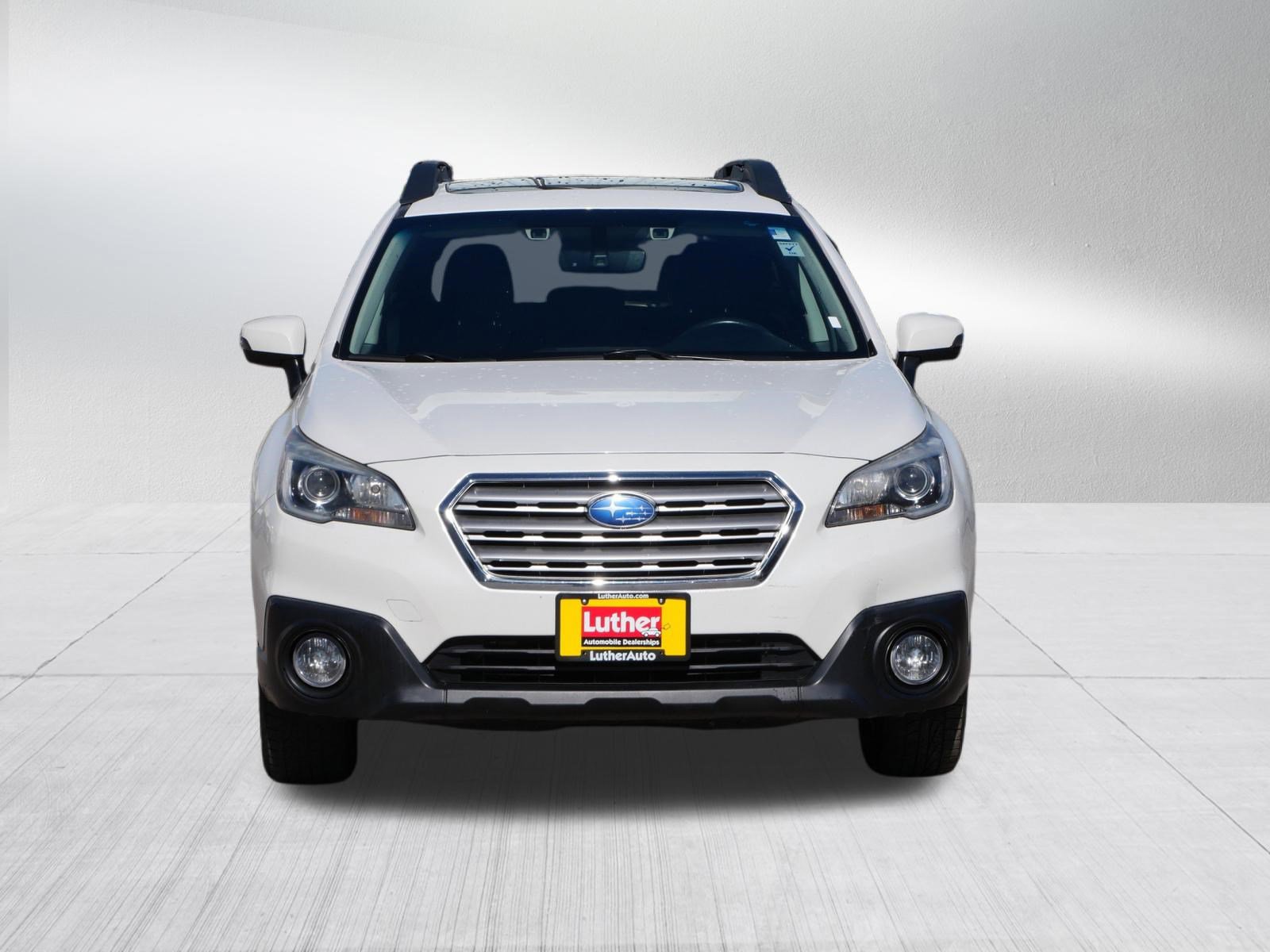 Used 2017 Subaru Outback 2.5i Premium AWD/4WD image 2