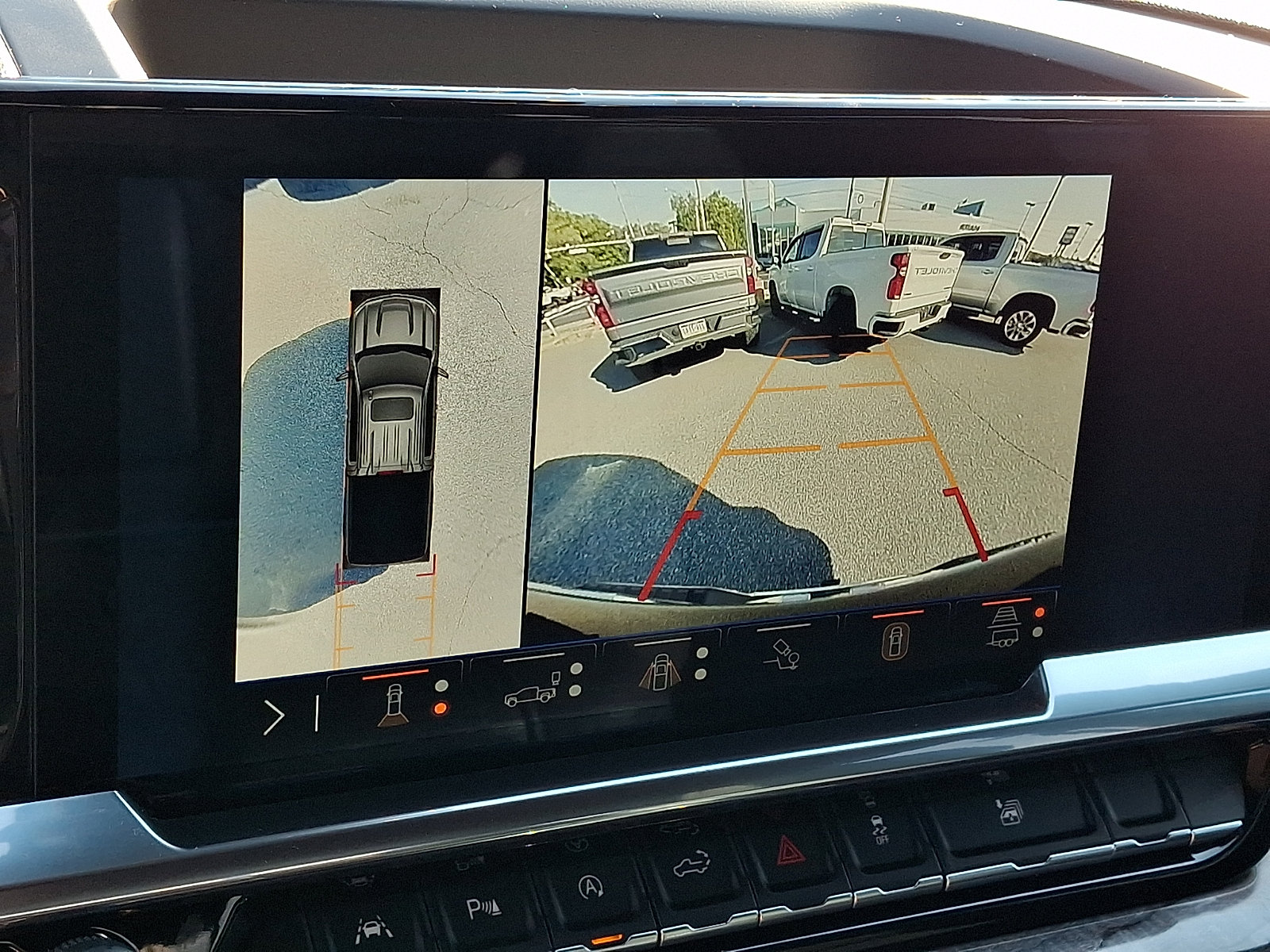 Certified 2025 Chevrolet Silverado 1500 LTZ w/ Technology Package AWD/4WD image 18
