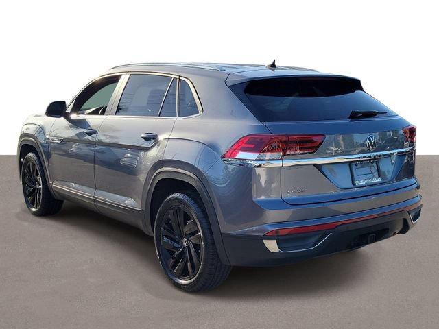 Certified 2023 Volkswagen Atlas Cross Sport SE w/ Black Wheel Package FWD image 3