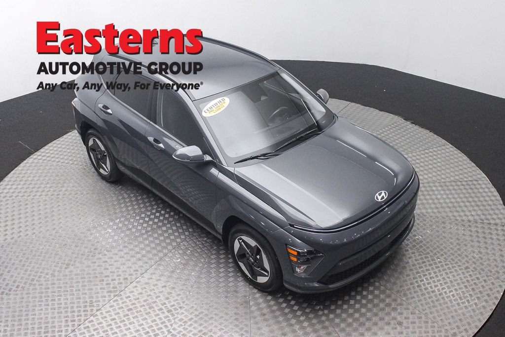 Used 2024 Hyundai Kona SEL FWD image 3