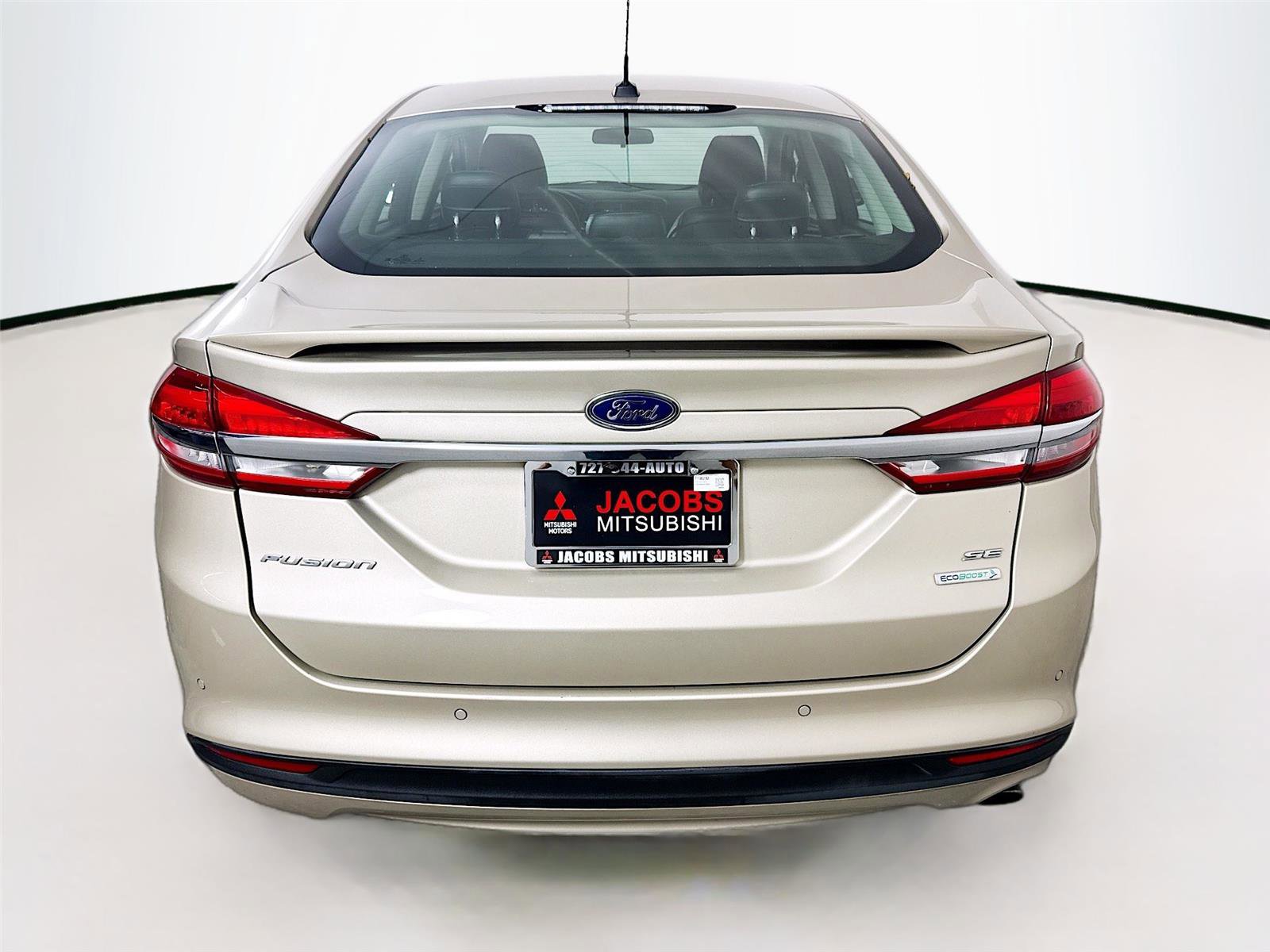 Used 2018 Ford Fusion SE w/ Equipment Group 201A image 6