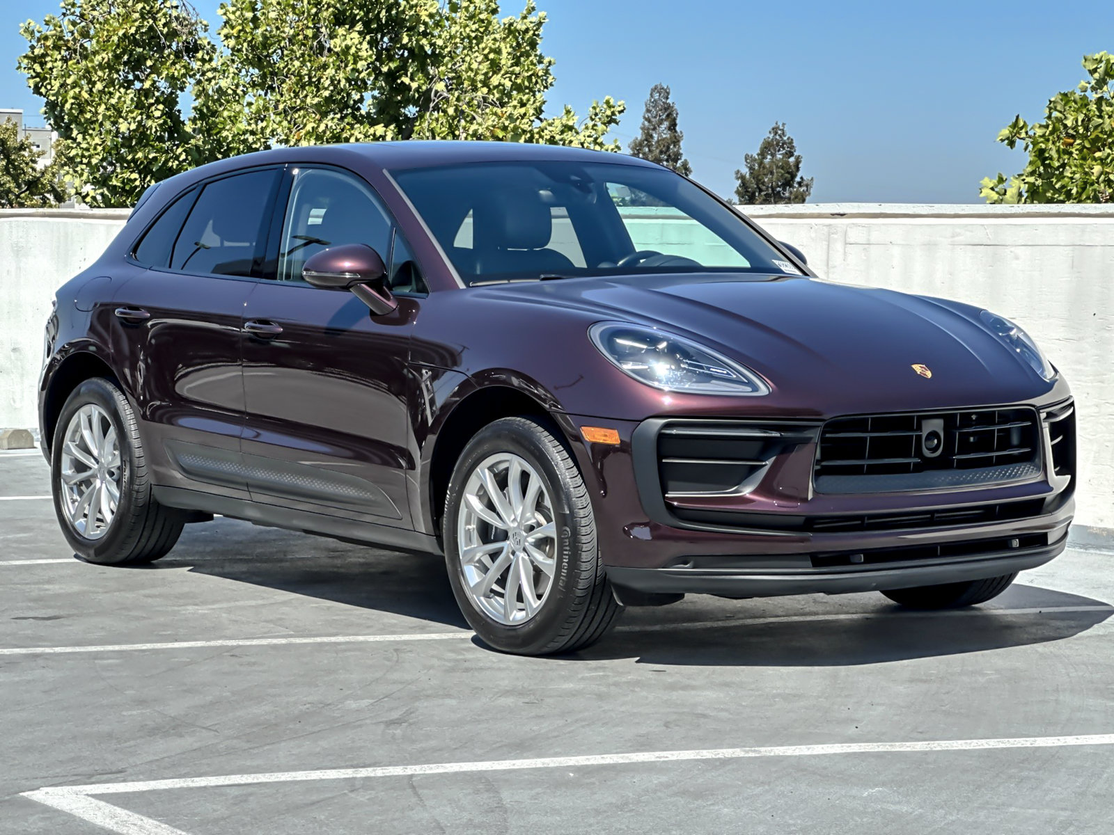 Certified 2023 Porsche Macan AWD/4WD image 11