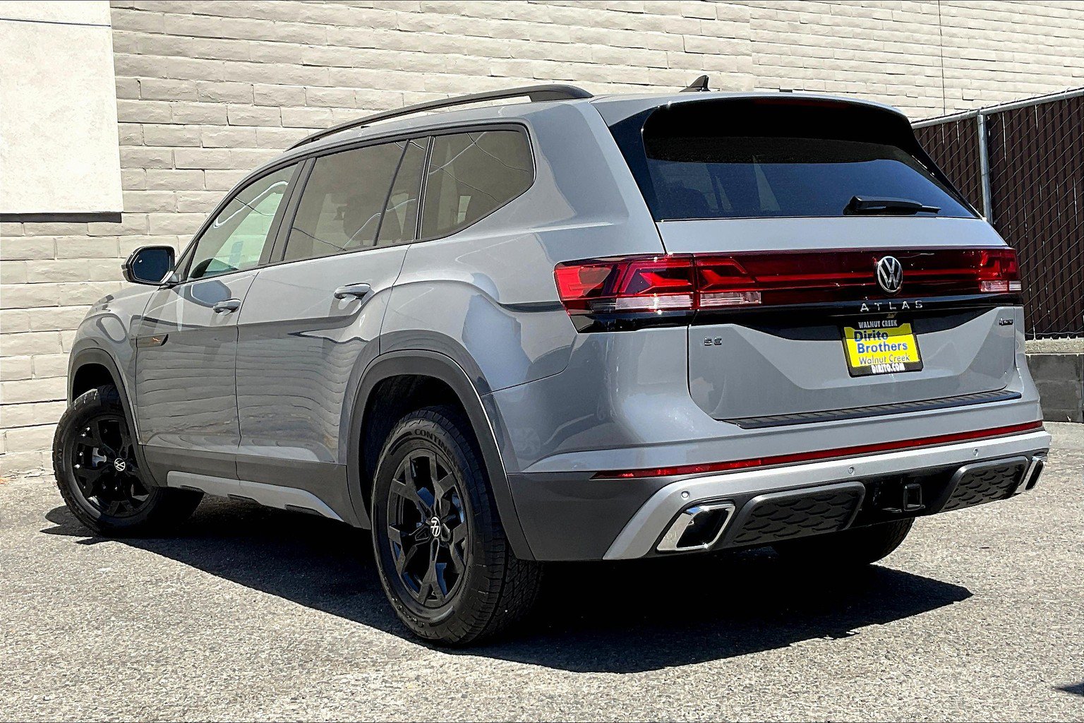 New 2026 Volkswagen Atlas Peak Edition AWD/4WD image 2