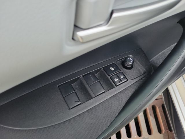Used 2026 Toyota Corolla SE FWD image 13
