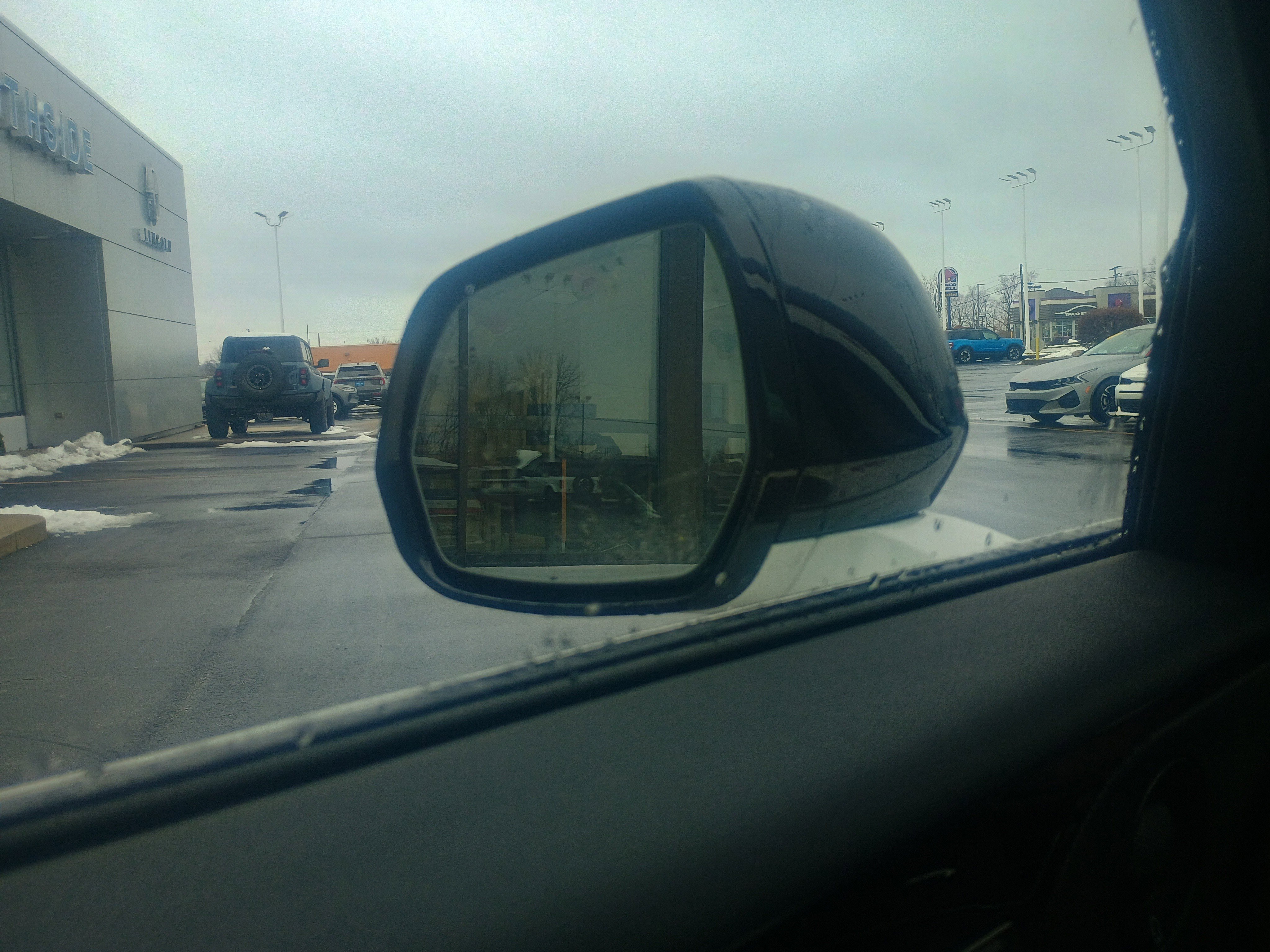 Used 2023 Lincoln Aviator Reserve image 21