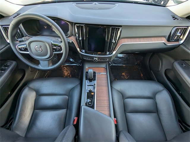 Used 2023 Volvo V60 B5 Cross Country Plus w/ Climate Package image 27