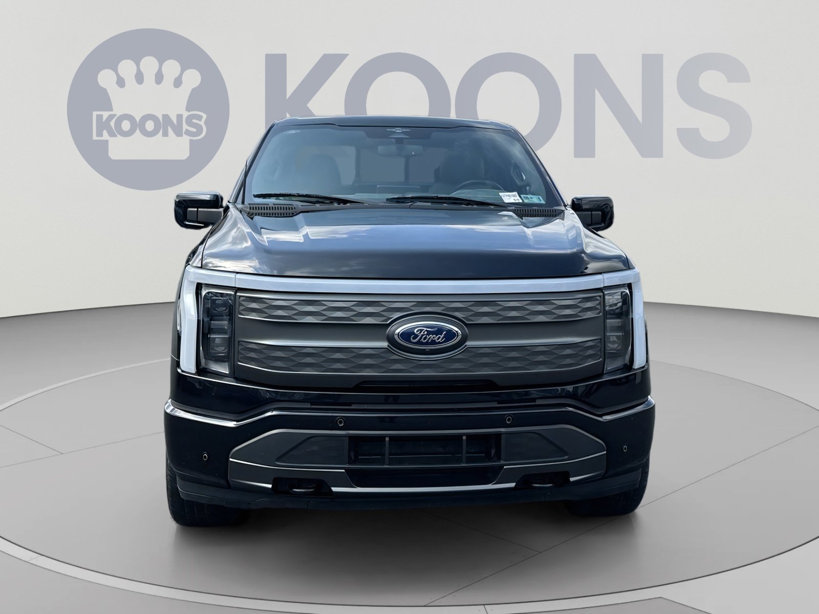 Used 2023 Ford F150 Lightning Lariat w/ Equipment Group 511A High AWD/4WD image 4