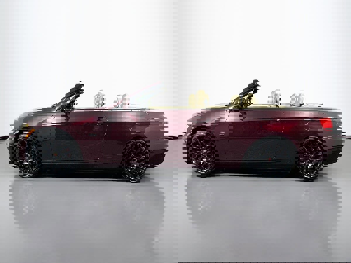 Used 2010 BMW 328i Convertible image 8