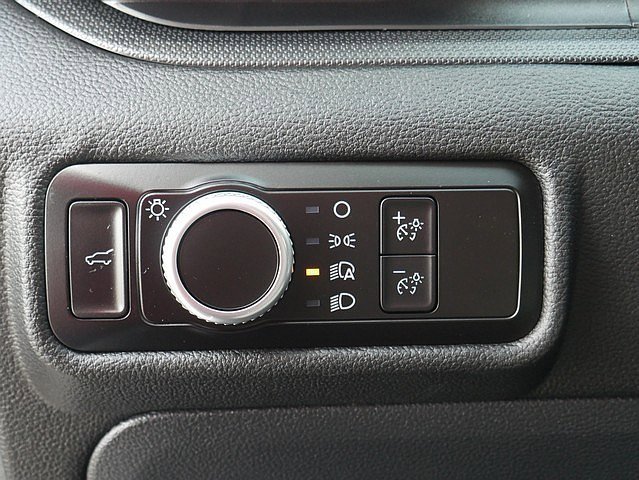 Used 2023 Ford Explorer AWD image 28