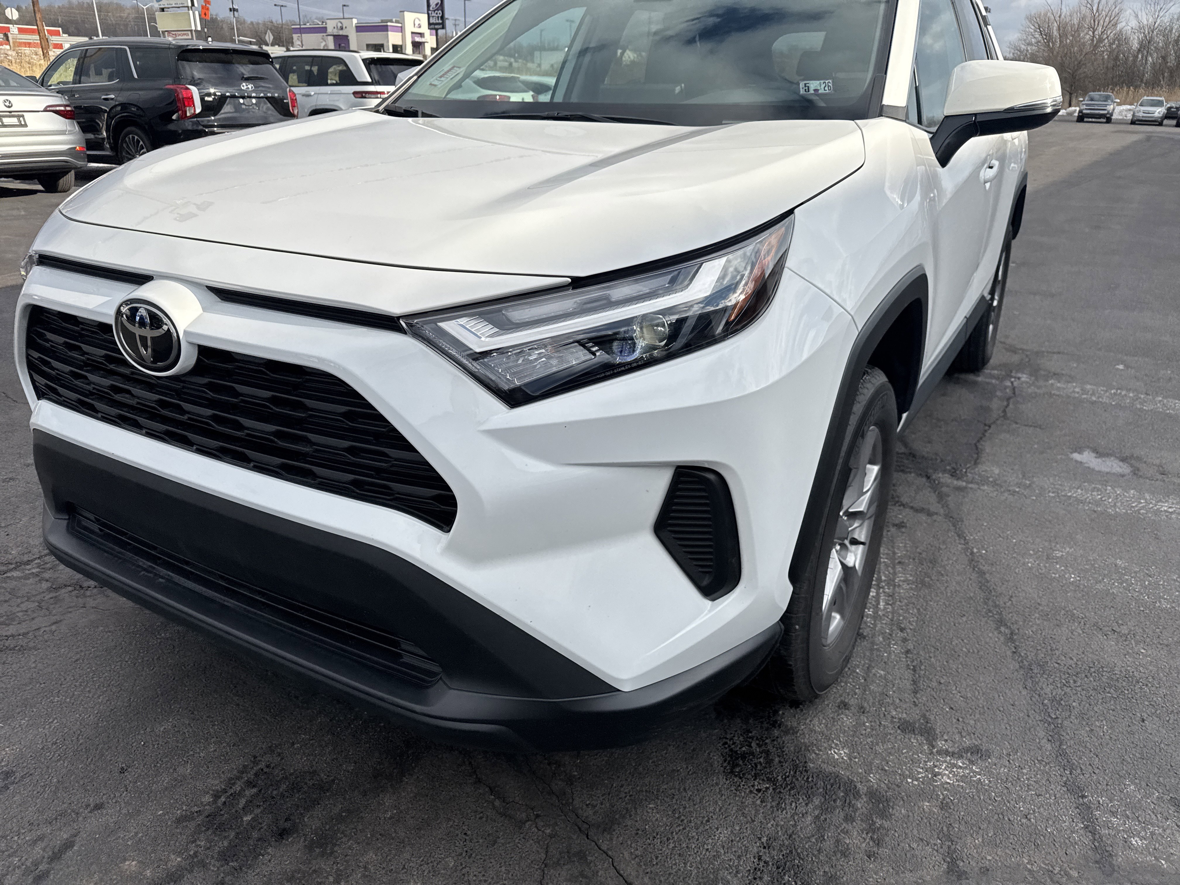 Used 2023 Toyota RAV4 XLE image 10