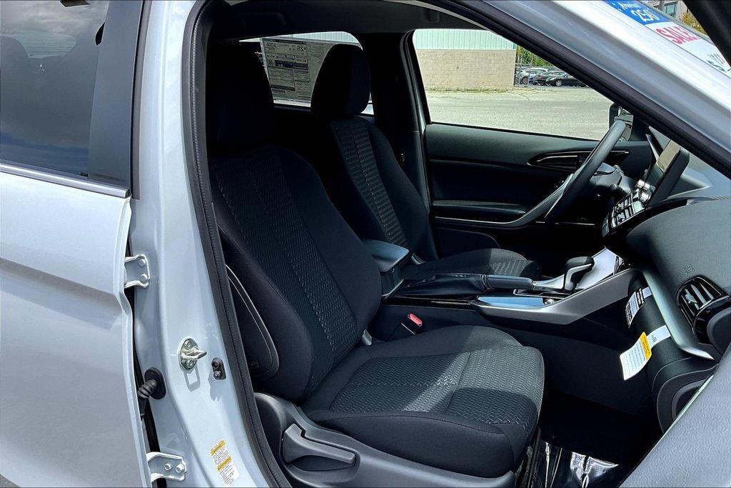 New 2026 Mitsubishi Eclipse Cross LE AWD/4WD image 11