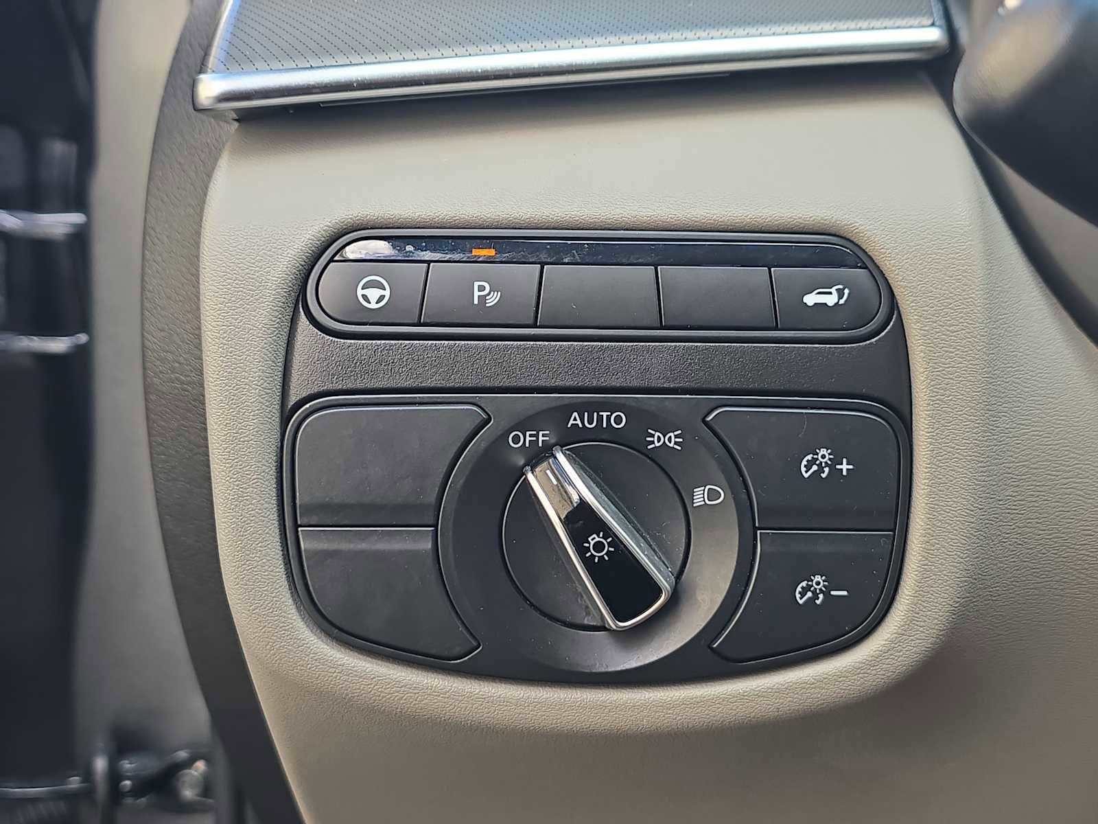 Used 2023 INFINITI QX50 Luxe FWD image 25