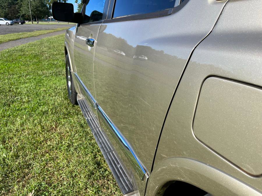 Used 2004 INFINITI QX56 4WD w/ Smart Vision Pkg image 14