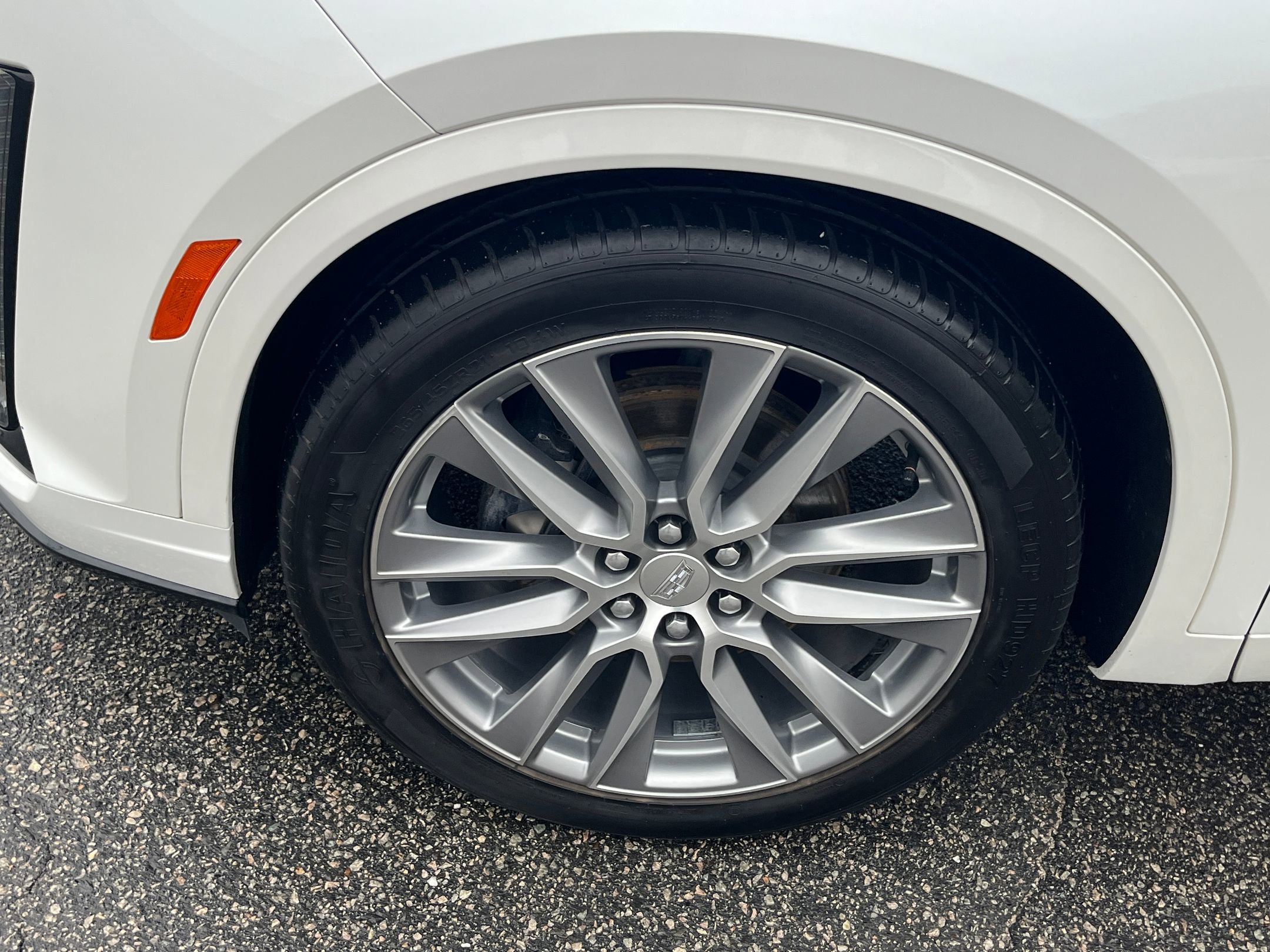 Used 2020 Cadillac XT6 Sport image 11